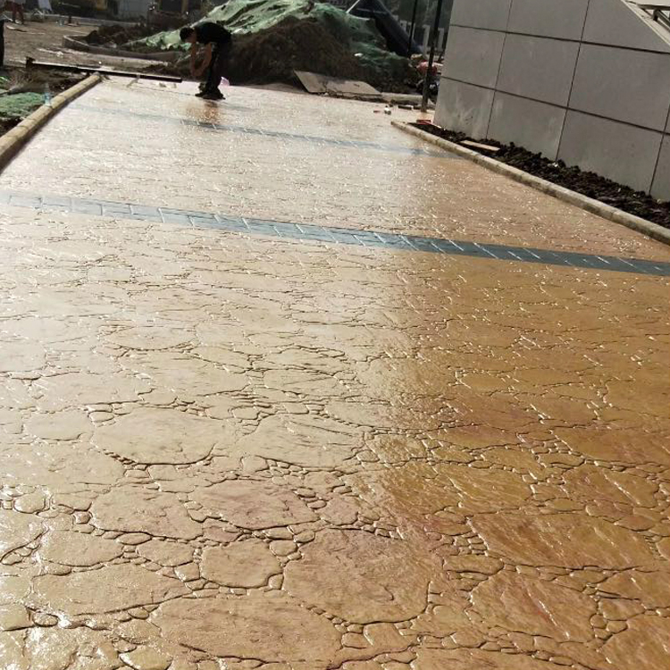 阜陽(yáng)壓模地坪 宿州壓印地坪 施工圖片/阜陽(yáng)壓模地坪 宿州壓印地坪 施工樣板圖 (4)