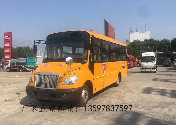 國六牡丹47座校車  牡丹MD6801X6型47座幼兒園*校車