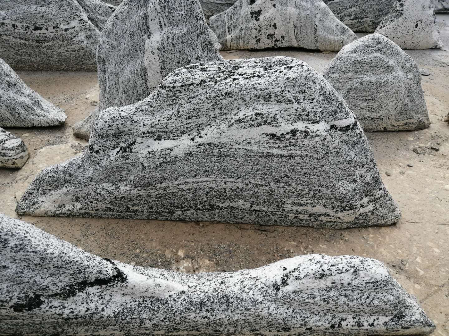 西安景觀雪浪石直產(chǎn)直銷，石在價(jià)格圖片/西安景觀雪浪石直產(chǎn)直銷，石在價(jià)格樣板圖 (2)