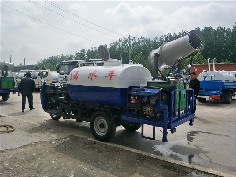 灑水車圖片/灑水車樣板圖 (2)