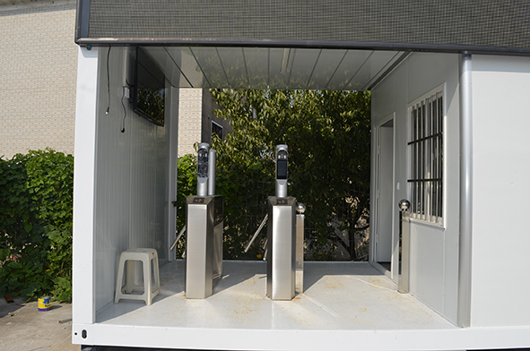 湖南騰廣工地三輥閘機(jī)人臉識(shí)別人行通道景區(qū)票務(wù)閘機(jī)門禁系統(tǒng)一體機(jī)