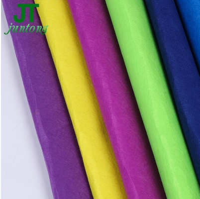 江蘇彩色針刺無紡布紡絲定制  批發(fā)DIY無紡布 滌綸針刺無紡布定制圖片