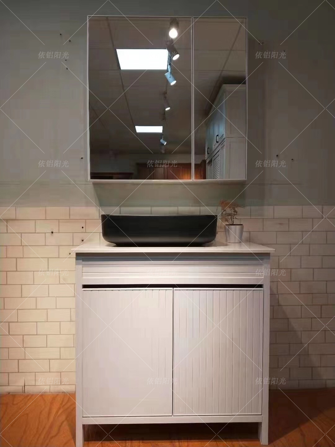 遼寧全鋁家具-丹東鋁家具型材_金玻鋁材
