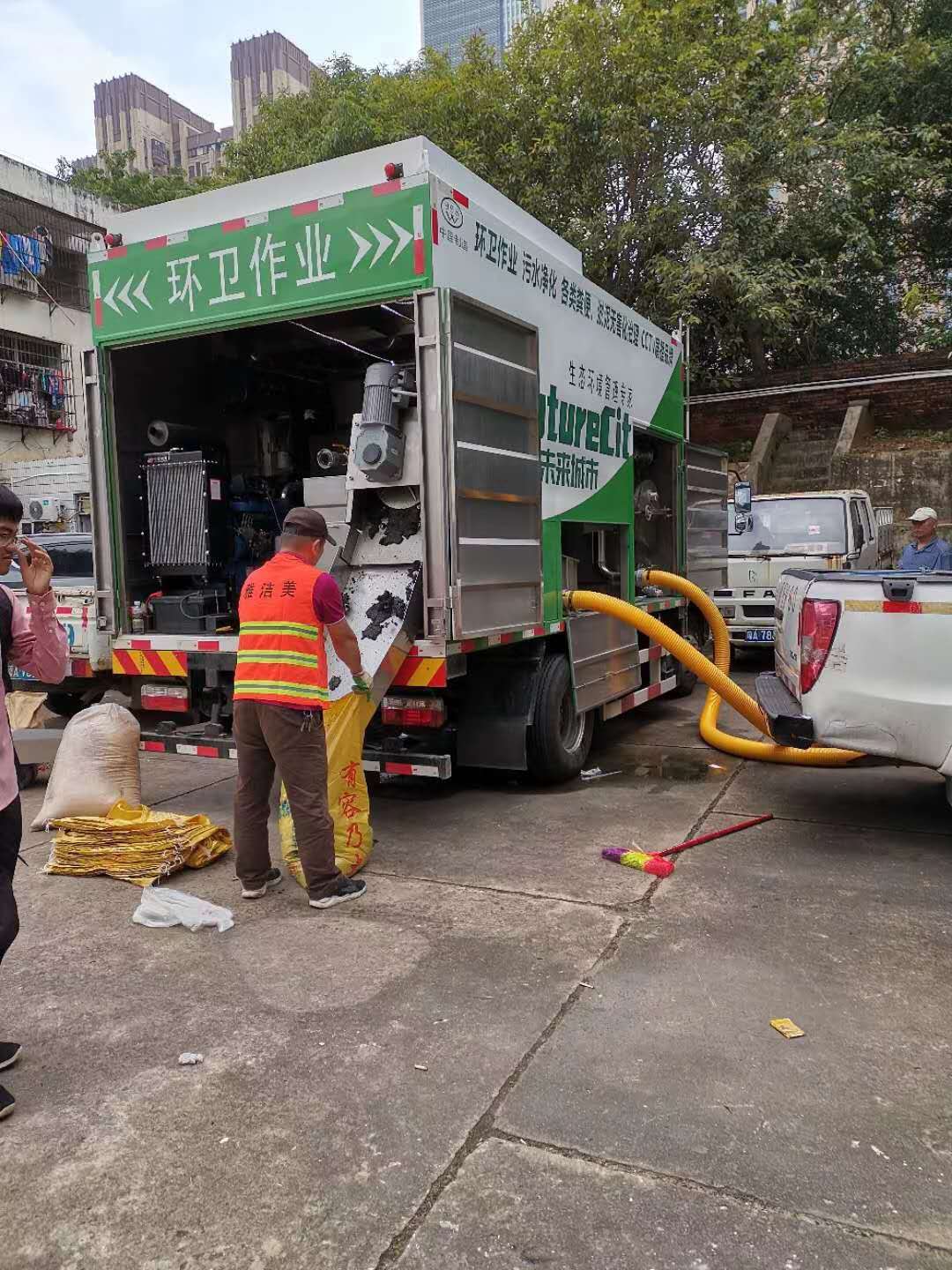 东莞市无害化吸粪车厂家厂家