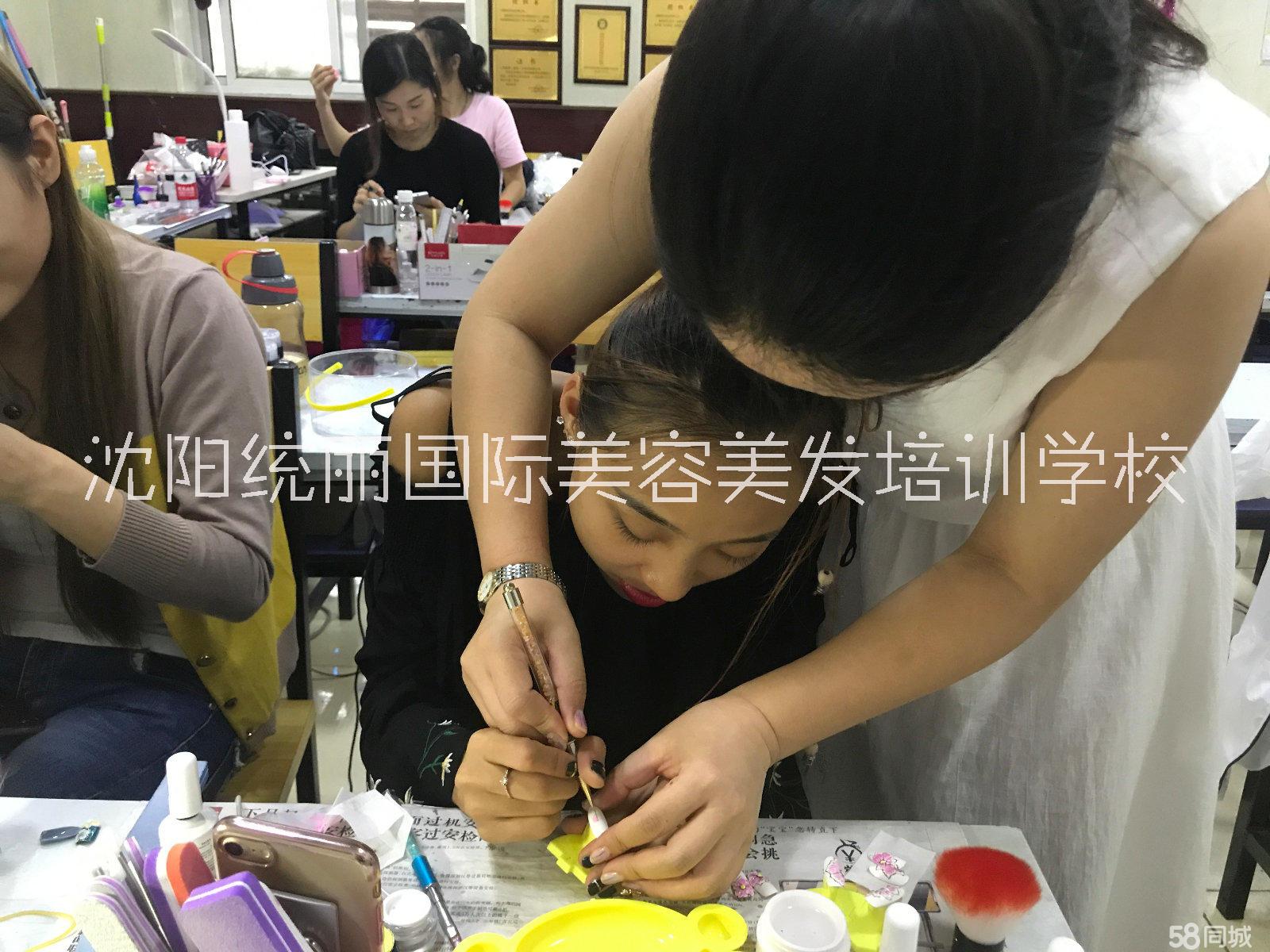 美發(fā)學(xué)校圖片/美發(fā)學(xué)校樣板圖 (2)