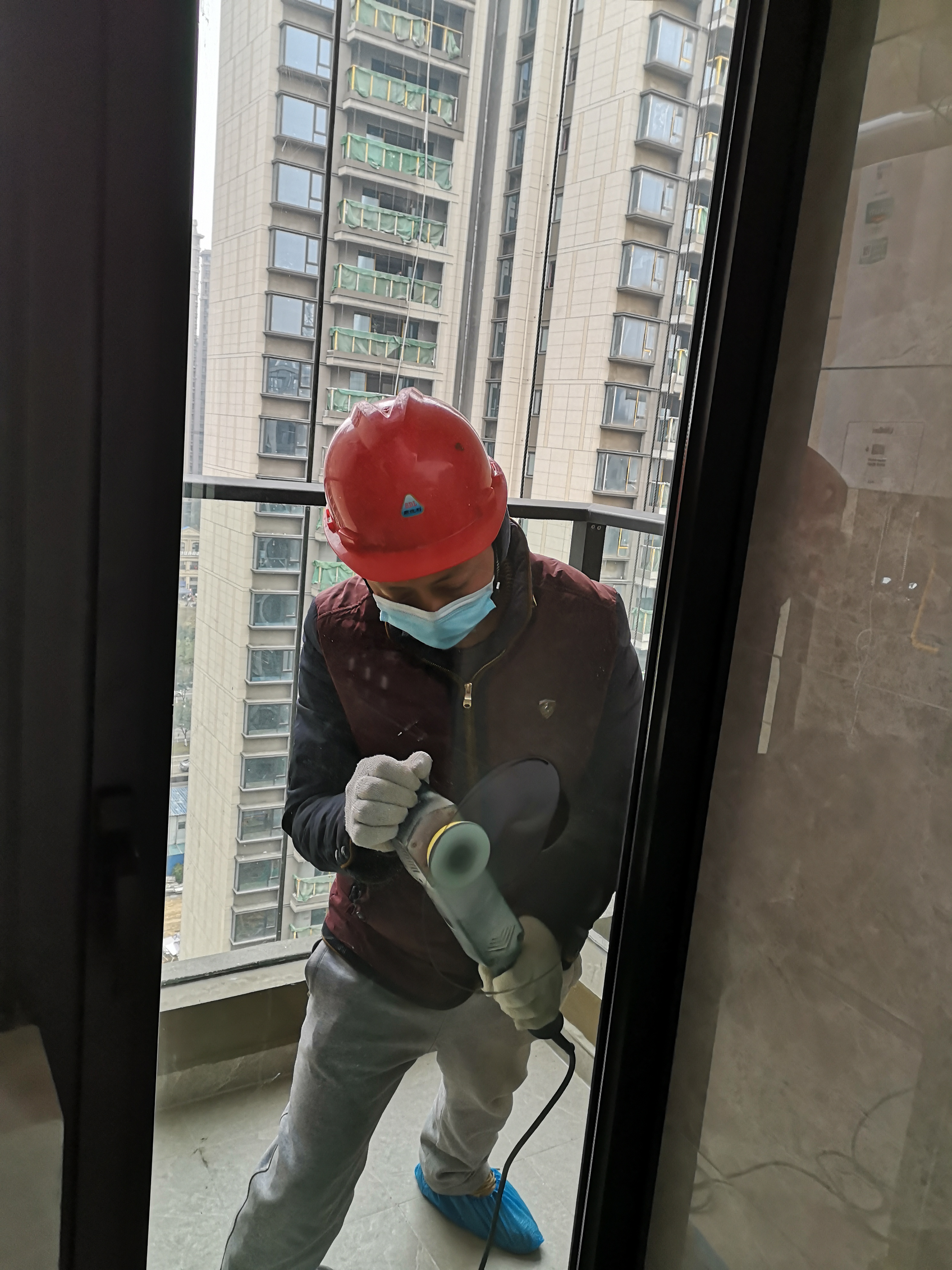 成都玻璃裂痕修復(fù)處理服務(wù)公司哪家好、成都玻璃裂痕修復(fù)價格多少錢【四川洪森】
