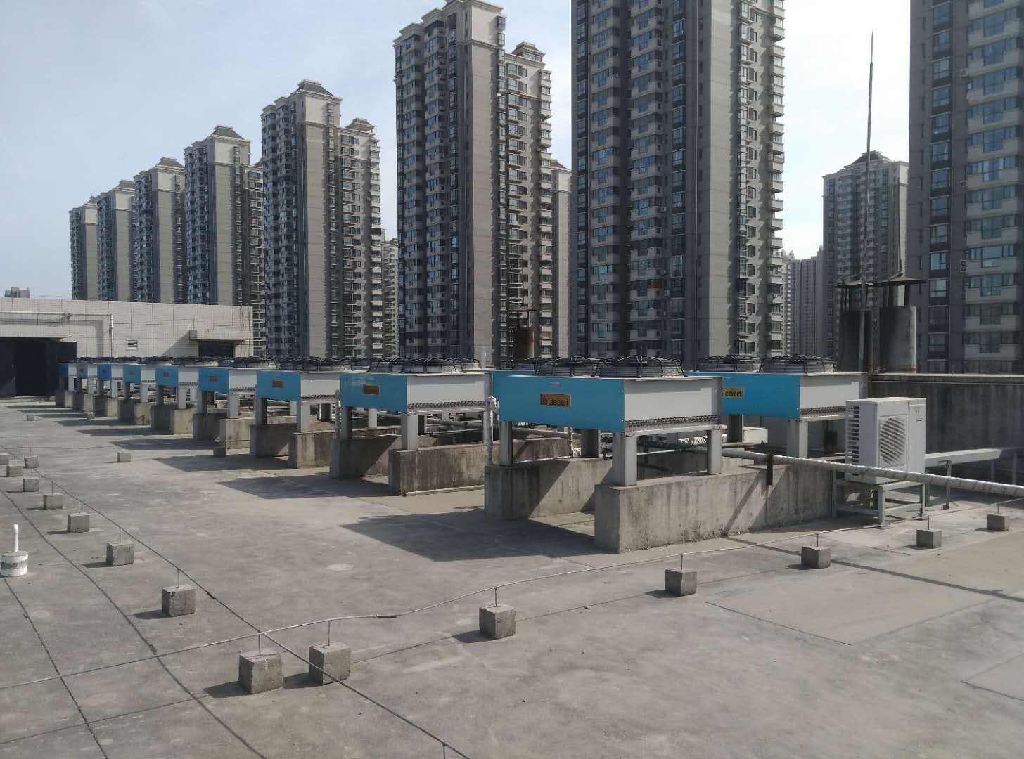 機(jī)房精密空調(diào)維修保養(yǎng) 陜西大范環(huán)境空調(diào)現(xiàn)貨供應(yīng)