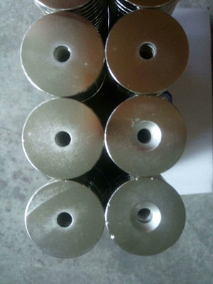 服裝壓膠磁鐵供應(yīng)商   服裝壓膠磁鐵價(jià)格