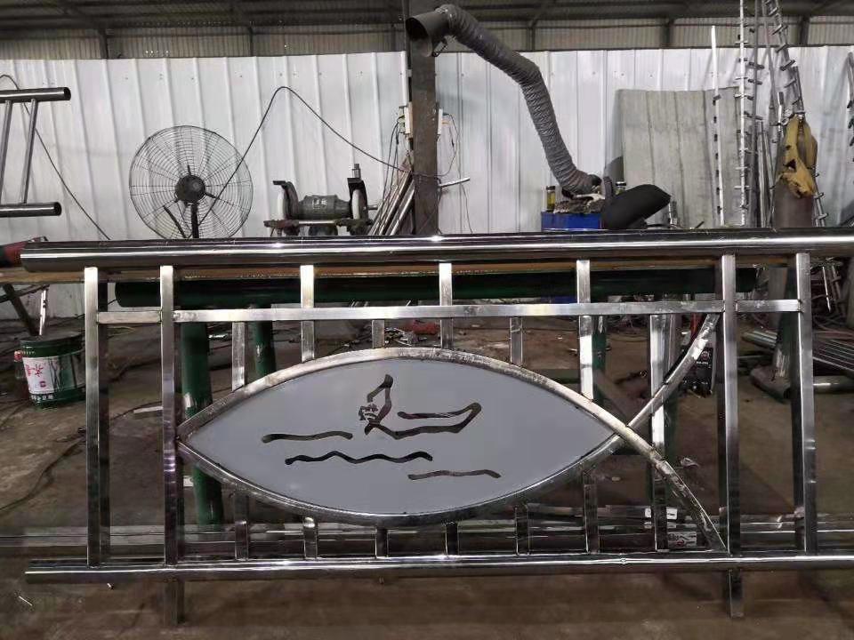 不銹鋼防撞護(hù)欄圖片/不銹鋼防撞護(hù)欄樣板圖 (3)