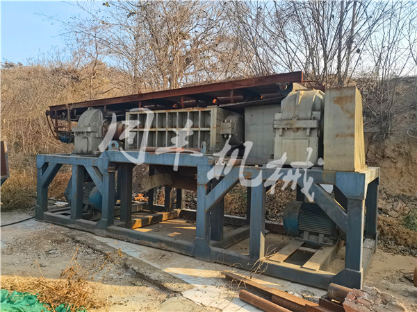 二手廢鋼撕碎機(jī) 鋼筋撕碎機(jī)圖片