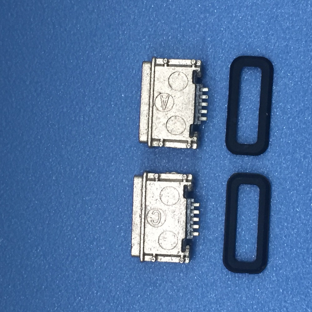MICRO B型防水母座IP8 USB 5P貼片式SMT四腳定位柱H=2.85 帶膠圈