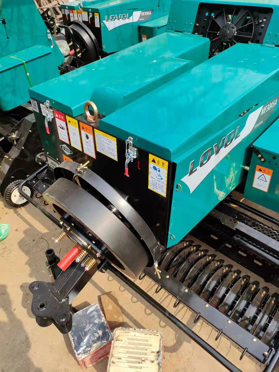 雷沃3045A  雷沃3045A撿拾打捆機(jī)  可以加裝單軸粉碎  雙軸粉碎