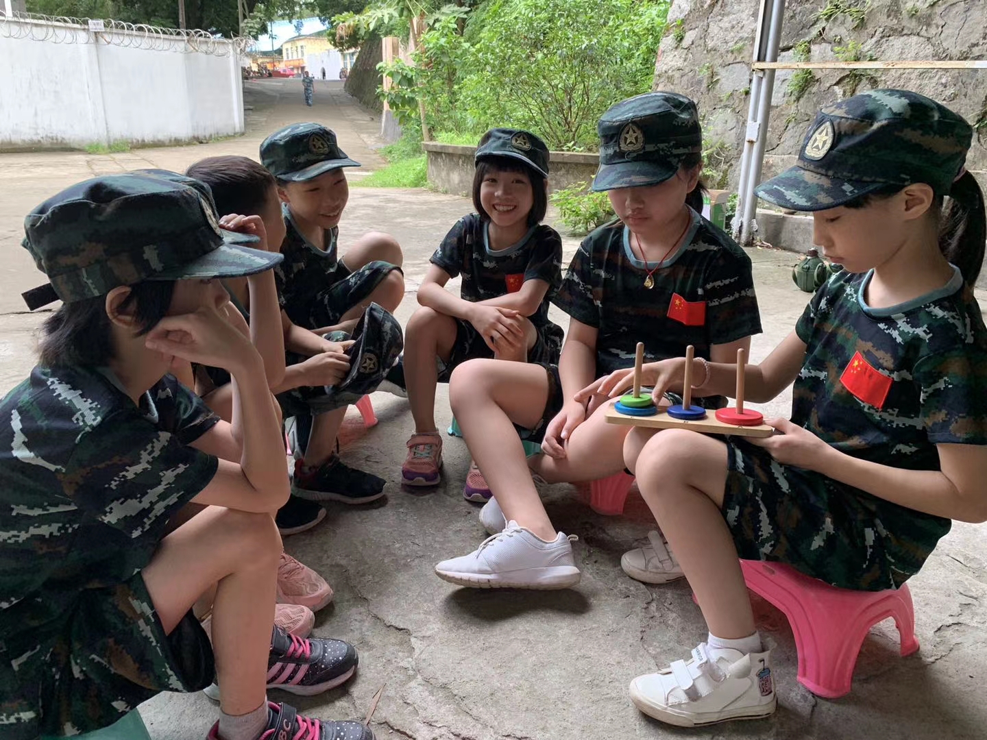 學(xué)生軍校夏令營圖片