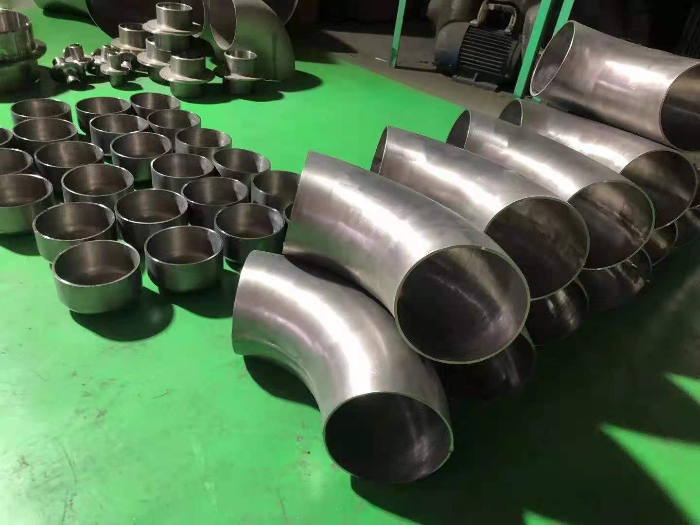 鈦葉片鈦板現(xiàn)貨 鈦加工件 45°鈦彎頭 90°鈦彎頭 鈦三通