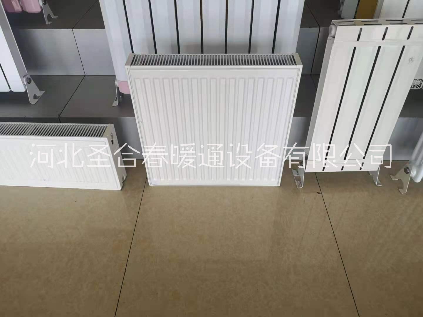 河北散熱器圖片/河北散熱器樣板圖 (2)