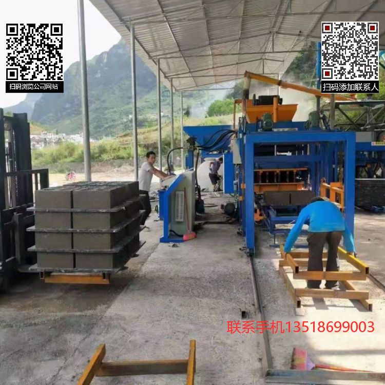 全自動(dòng)面包磚機(jī)圖片