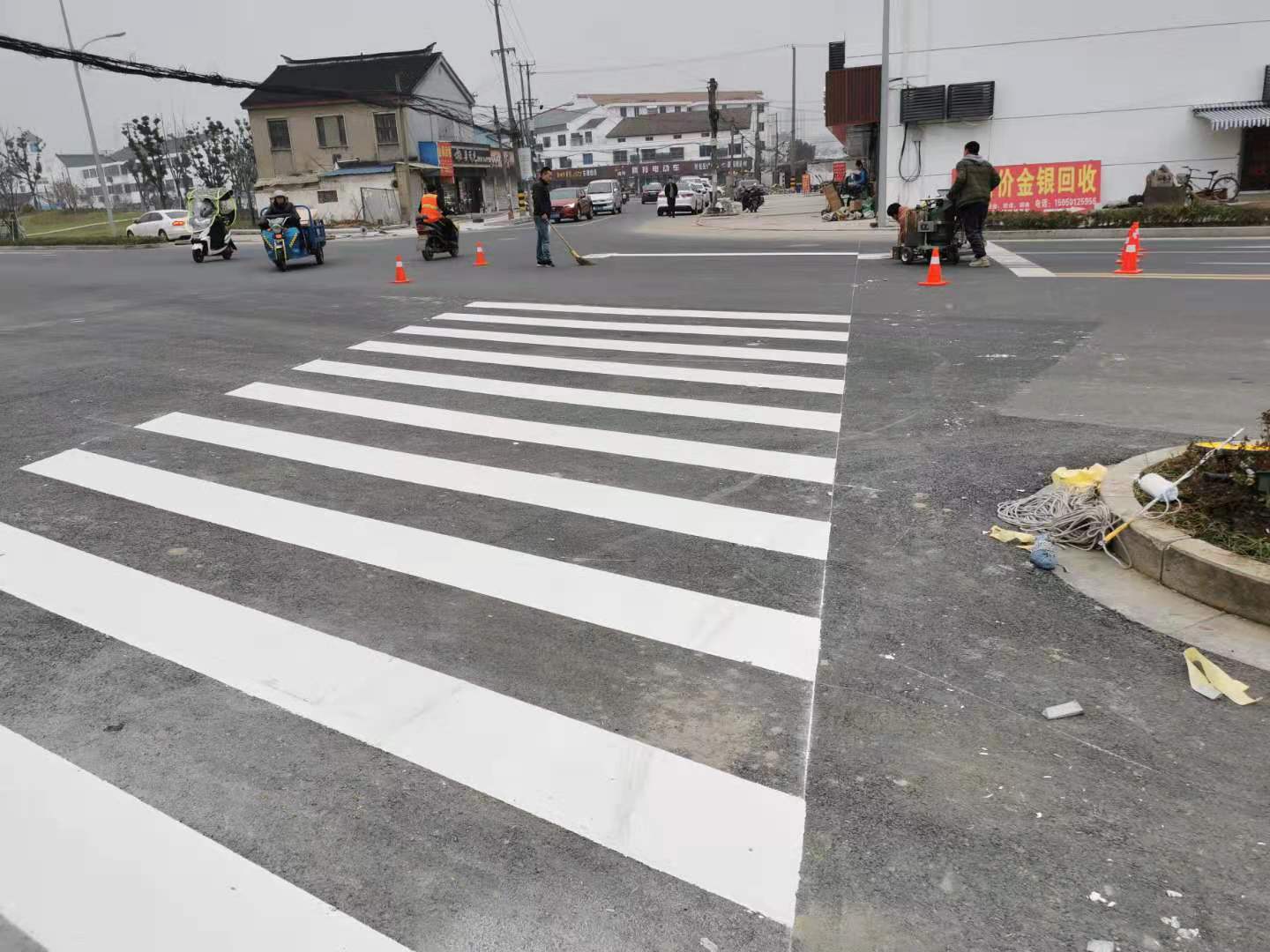 苏州彩色路面标线、昆山厂区划线图片