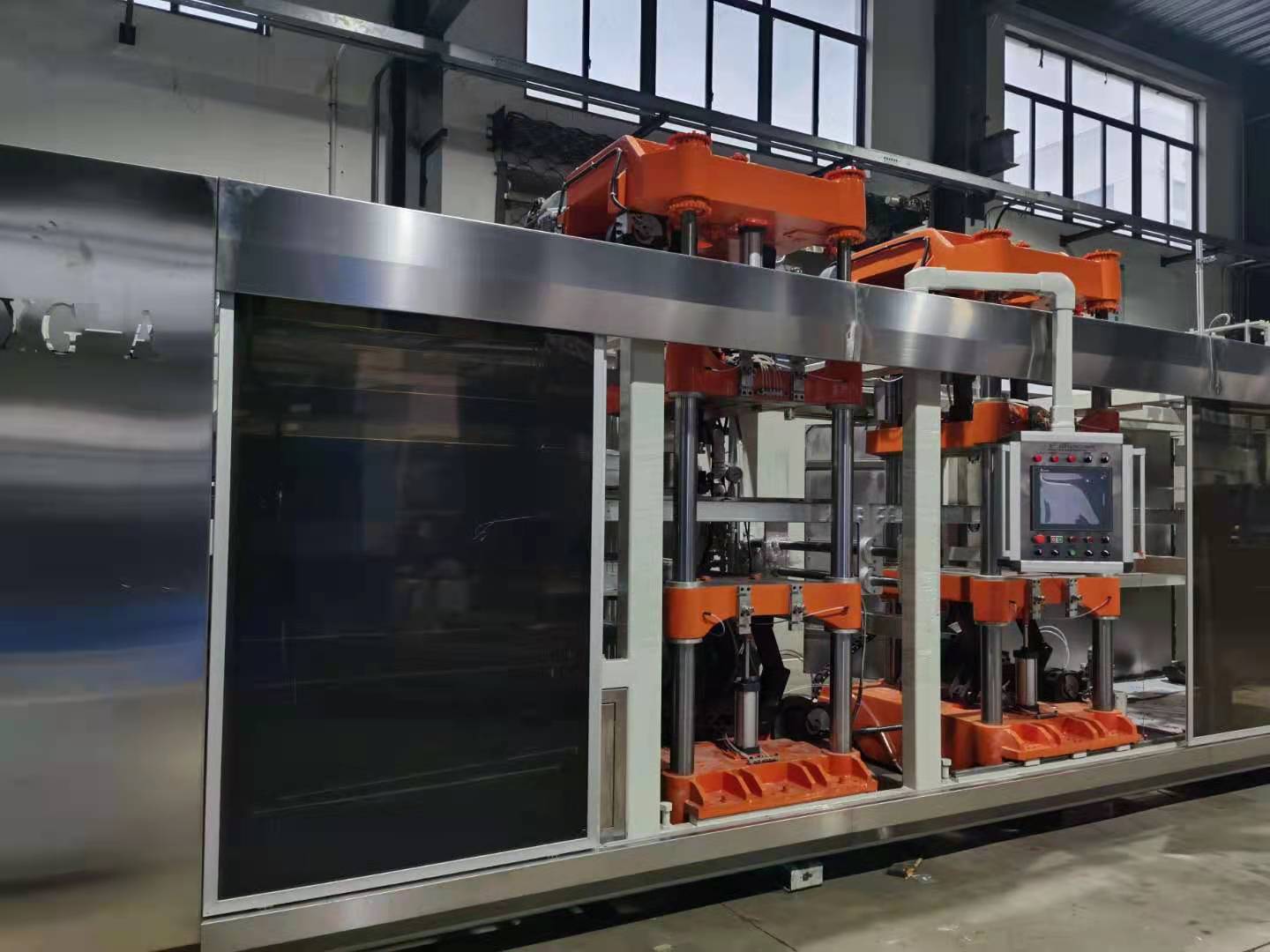 隧道式正負(fù)壓熱成型機(jī)圖片