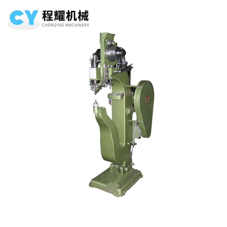 鉚釘機(jī)廠商訂制圖片
