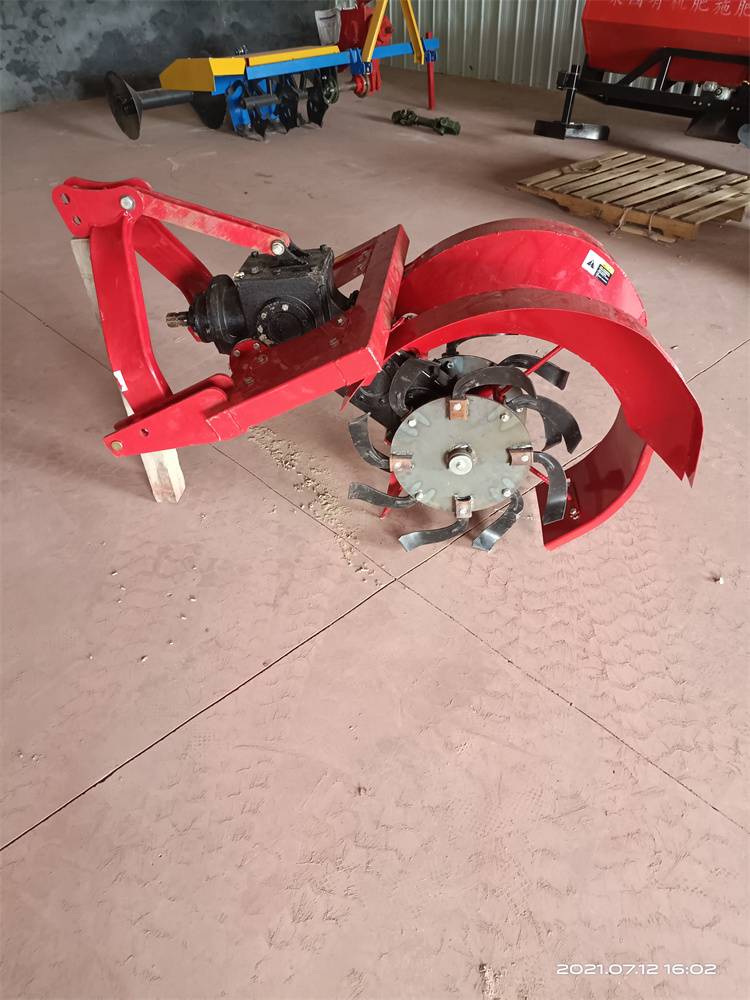 開(kāi)溝機(jī)果園開(kāi)溝機(jī)圖片