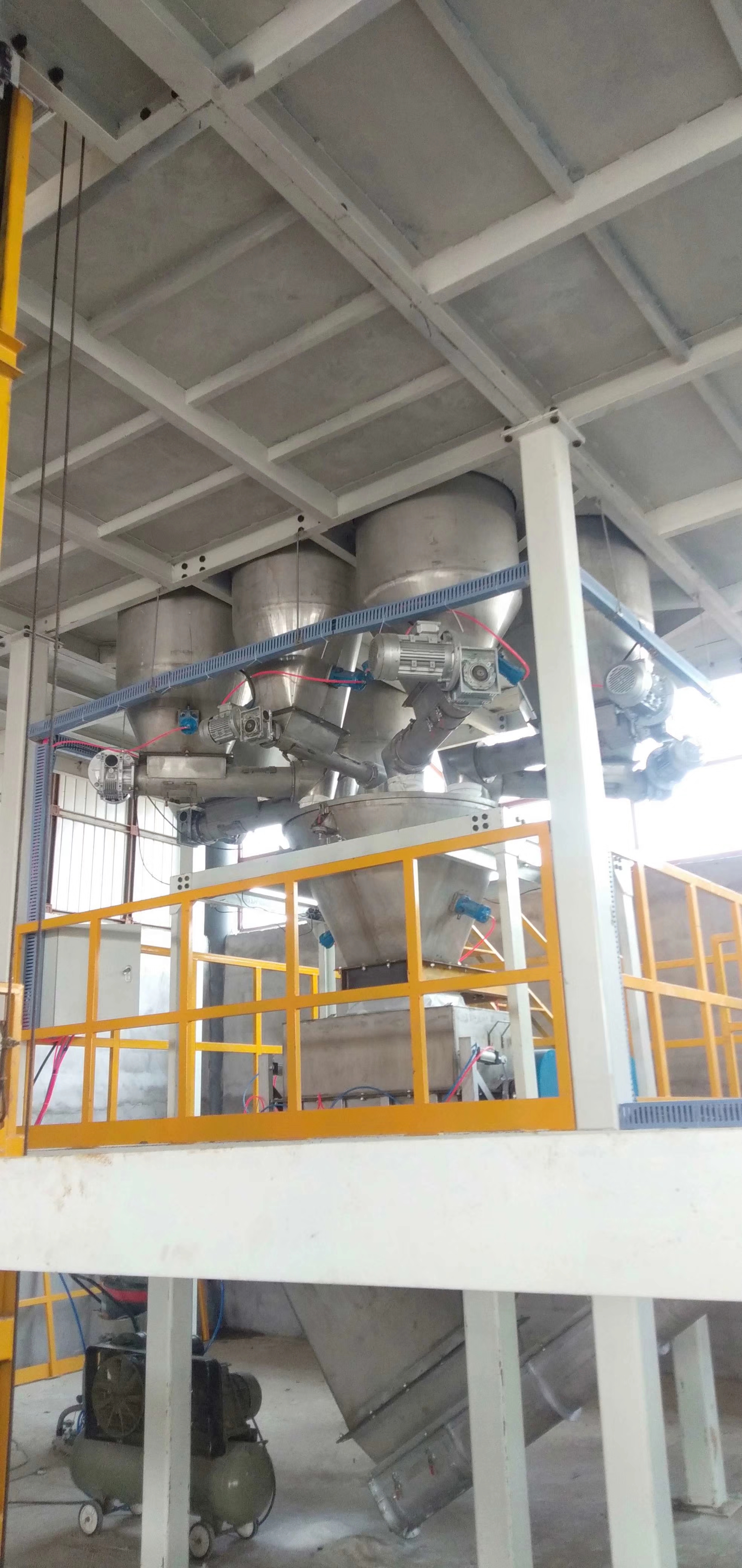 滴灌肥加工設(shè)備圖片/滴灌肥加工設(shè)備樣板圖 (3)