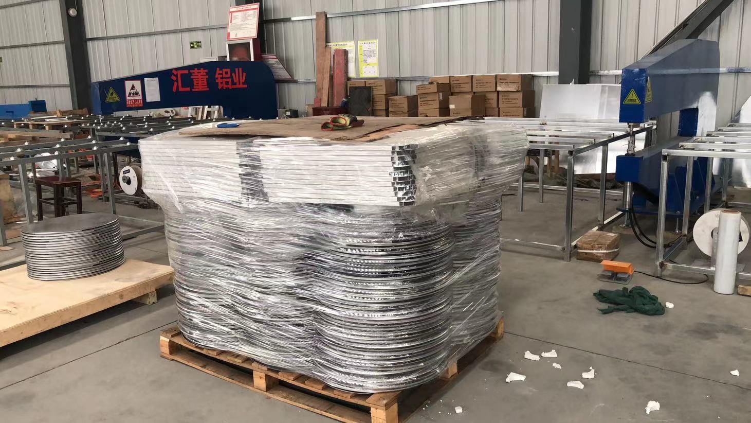 新疆路牌加工廠家-電話-價(jià)格圖片