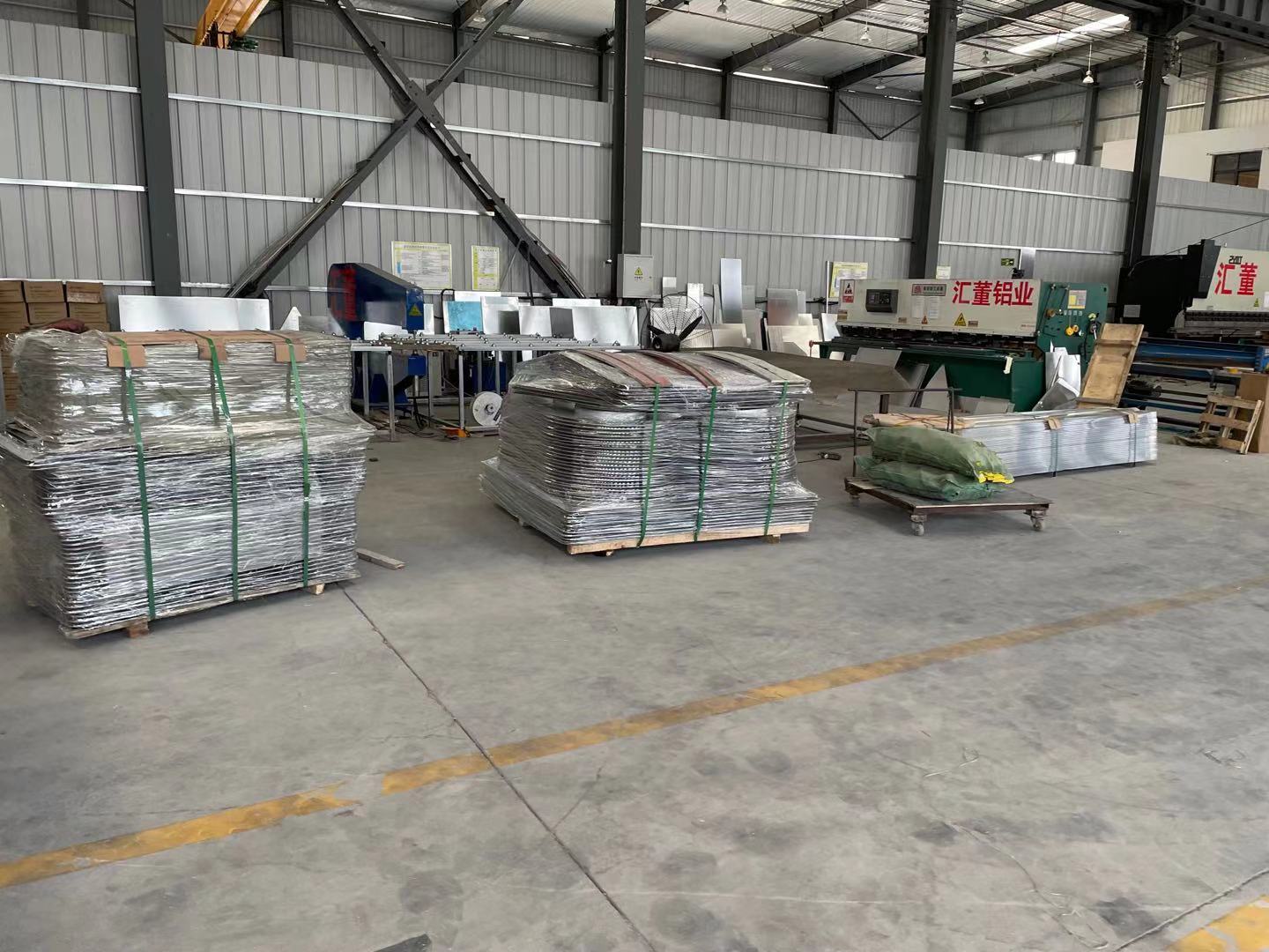 青海指示路牌加工-供應(yīng)商-工廠圖片