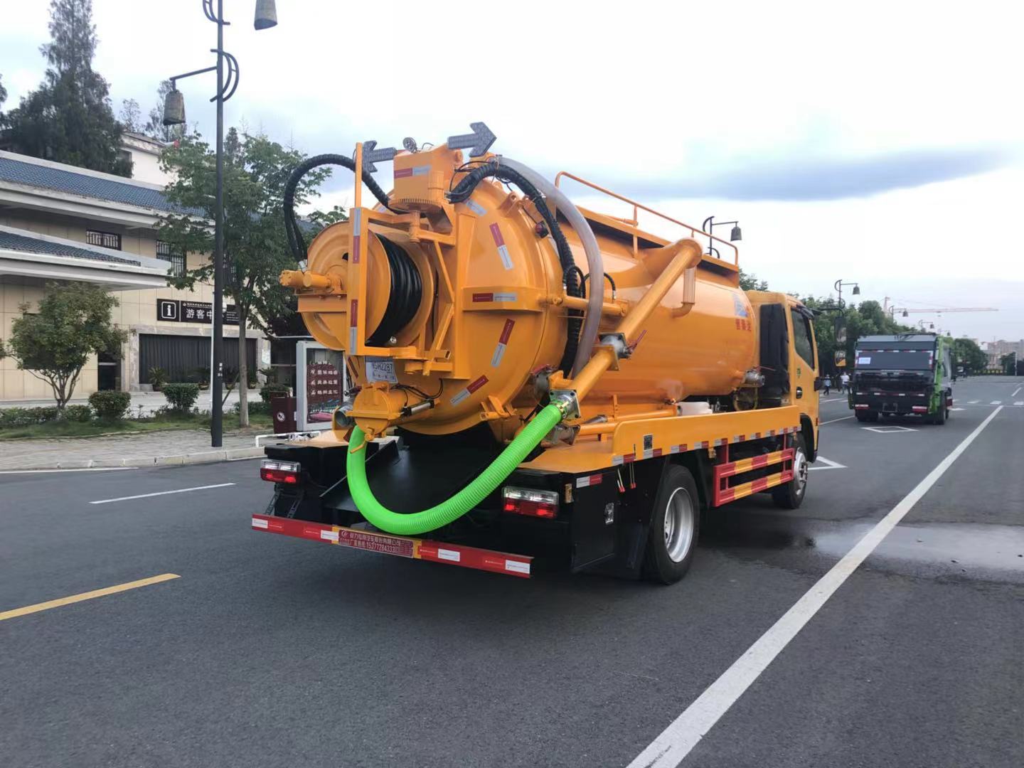 清洗吸污兩用車圖片/清洗吸污兩用車樣板圖 (3)