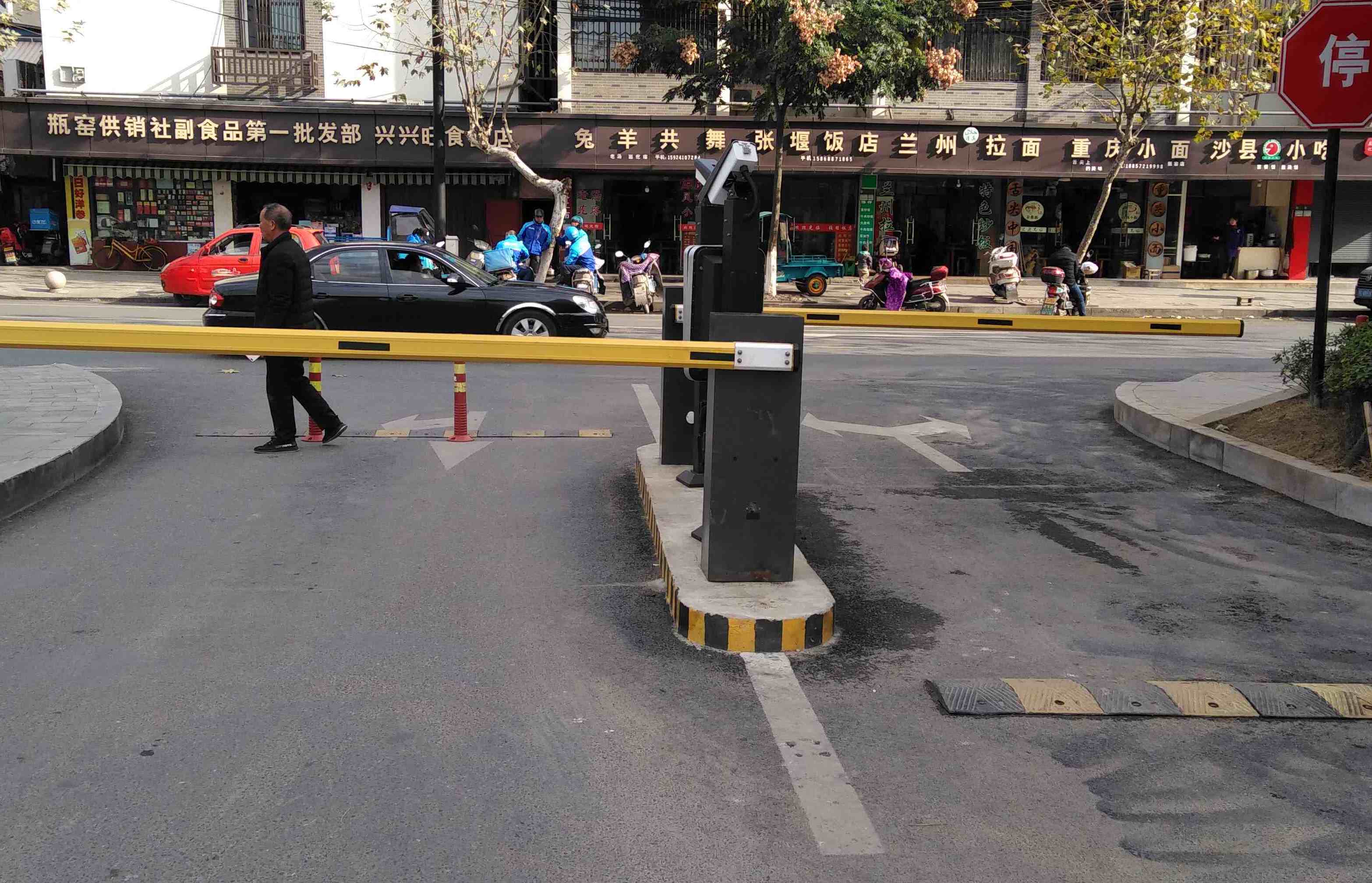杭州車牌識(shí)別道閘系統(tǒng)  杭州智能道閘廠家