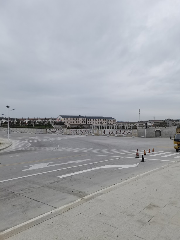 熱熔標(biāo)線施工