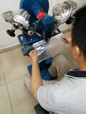 塑膠四合扣機圖片/塑膠四合扣機樣板圖 (4)