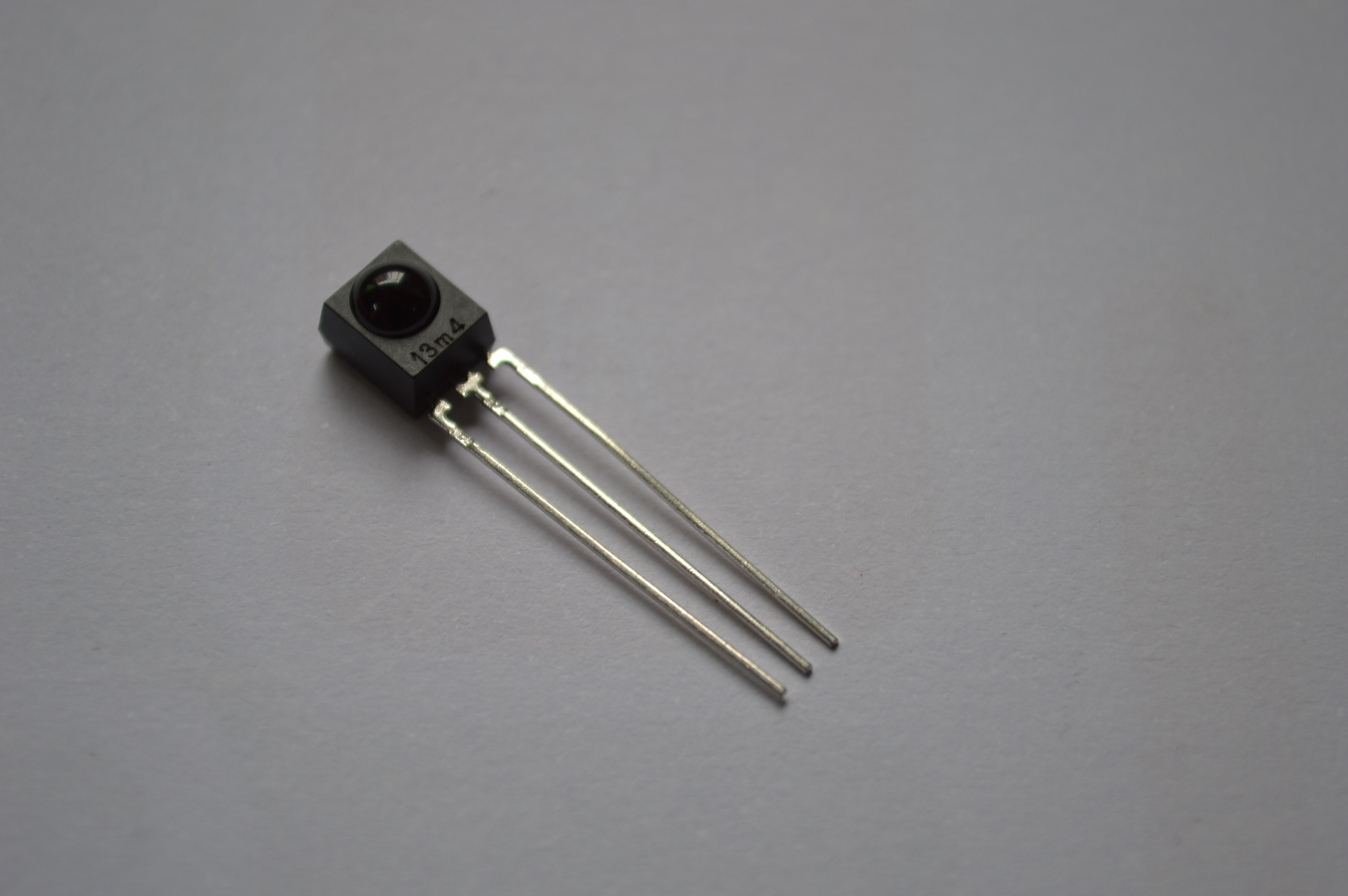 廣州億光接收頭IRM3638J7可替代IRM3638