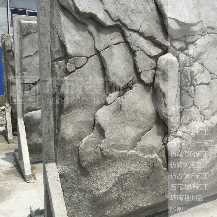 水邊假石頭廠家、水邊假石施工、水邊假石報價、仿真假樹，仿木護(hù)欄，公園仿木欄桿 水邊假石頭