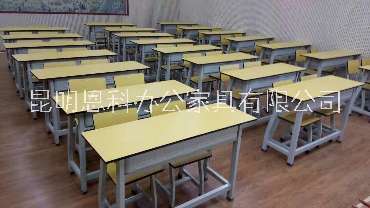 双人课桌 昆明学校家具 配套学校家具 课桌配套图片