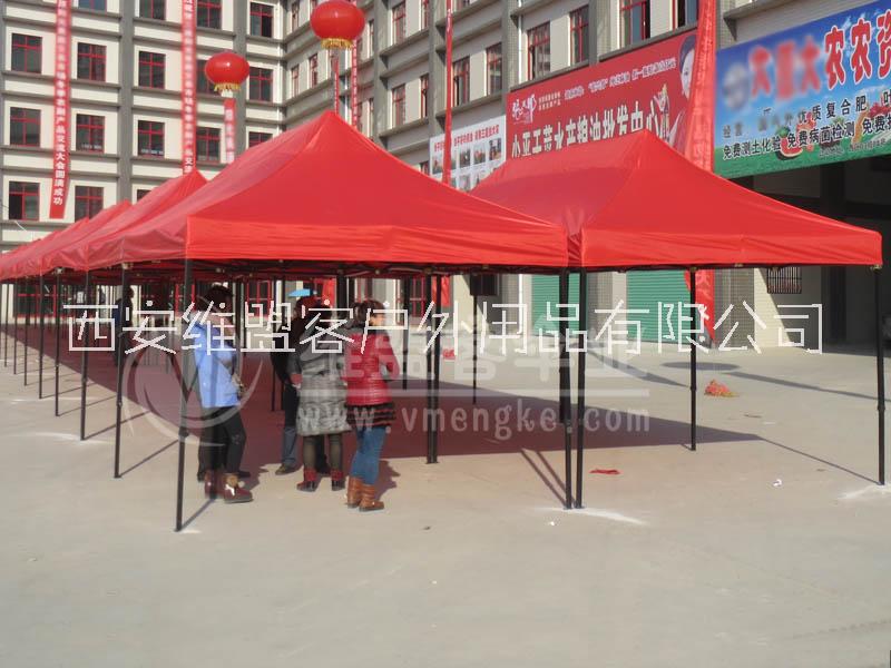 戶外臨時(shí)防疫隔離四腳帳篷遮陽(yáng)雨棚戶外臨時(shí)防疫隔離四腳帳篷遮陽(yáng)雨棚折疊伸縮夜市廣告擺攤燒烤大棚