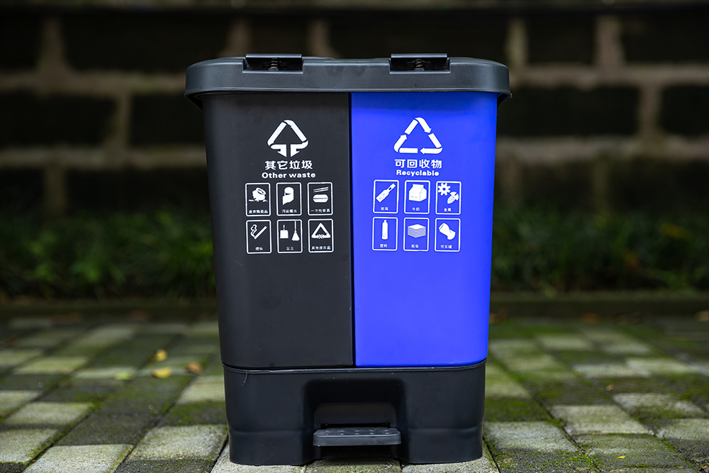雙胞胎分類垃圾桶圖片/雙胞胎分類垃圾桶樣板圖 (2)