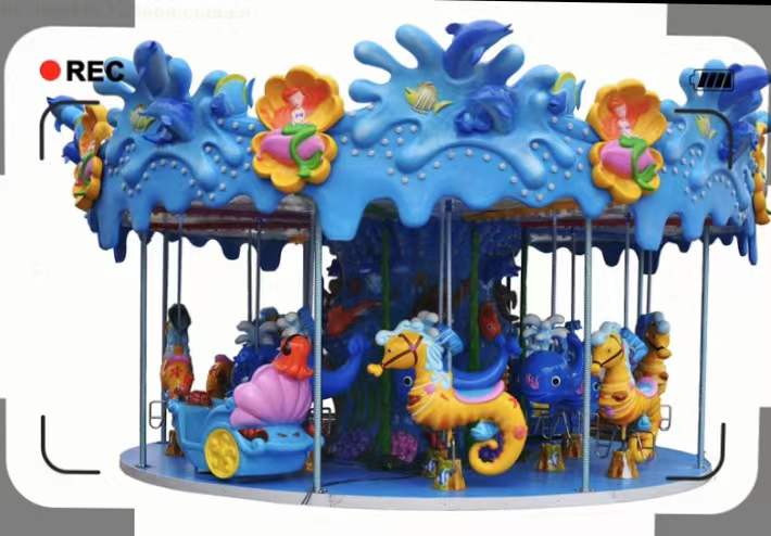 旋轉(zhuǎn)木馬圖片/旋轉(zhuǎn)木馬樣板圖 (3)