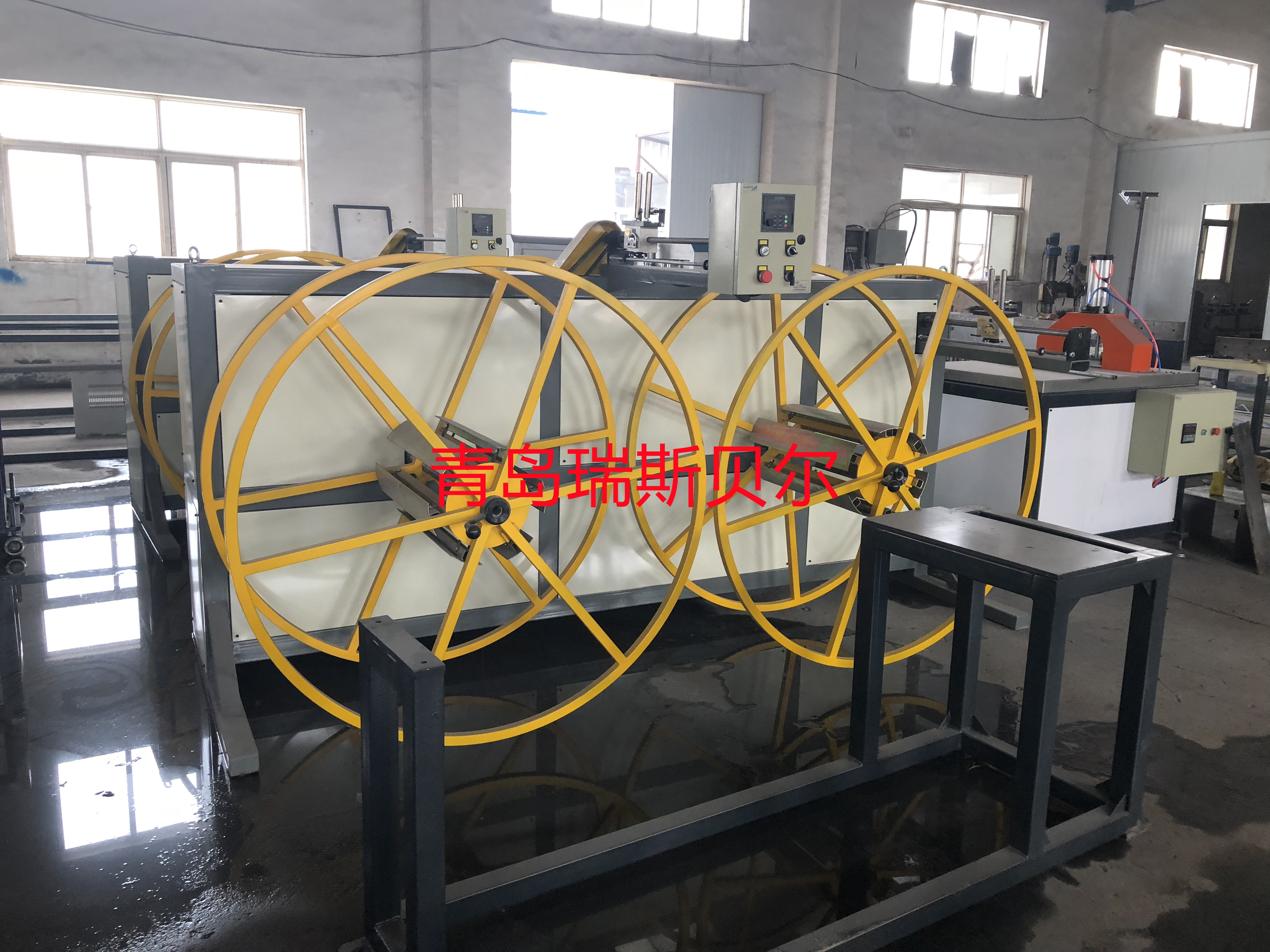 碳素波紋管生產(chǎn)線 PVC塑料成型機(jī) 排水管 真空定型機(jī) 再生塑料擠出機(jī)