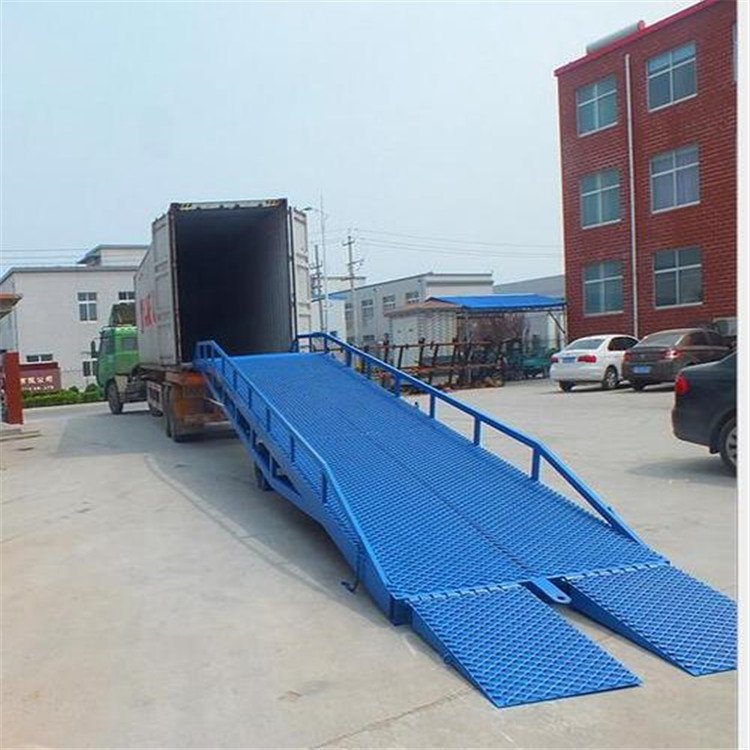 用途廣泛的 移動卸貨平臺 移動登車橋 集裝箱卸貨平臺 蓋亞機械直銷