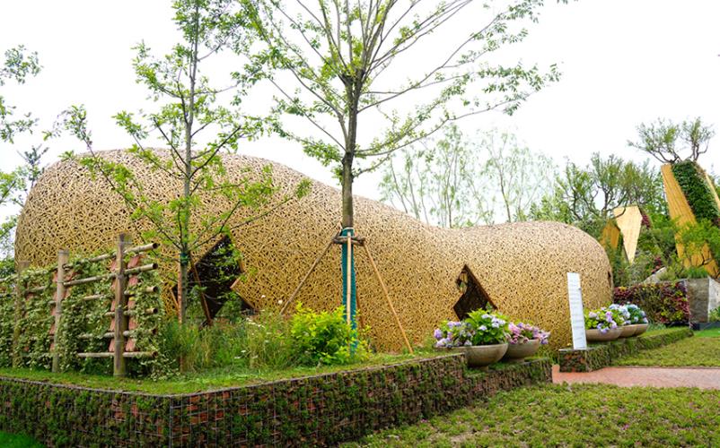 上海經(jīng)典竹景觀建筑之花博會大師園荷蘭酷 境道原竹出品 全國施工