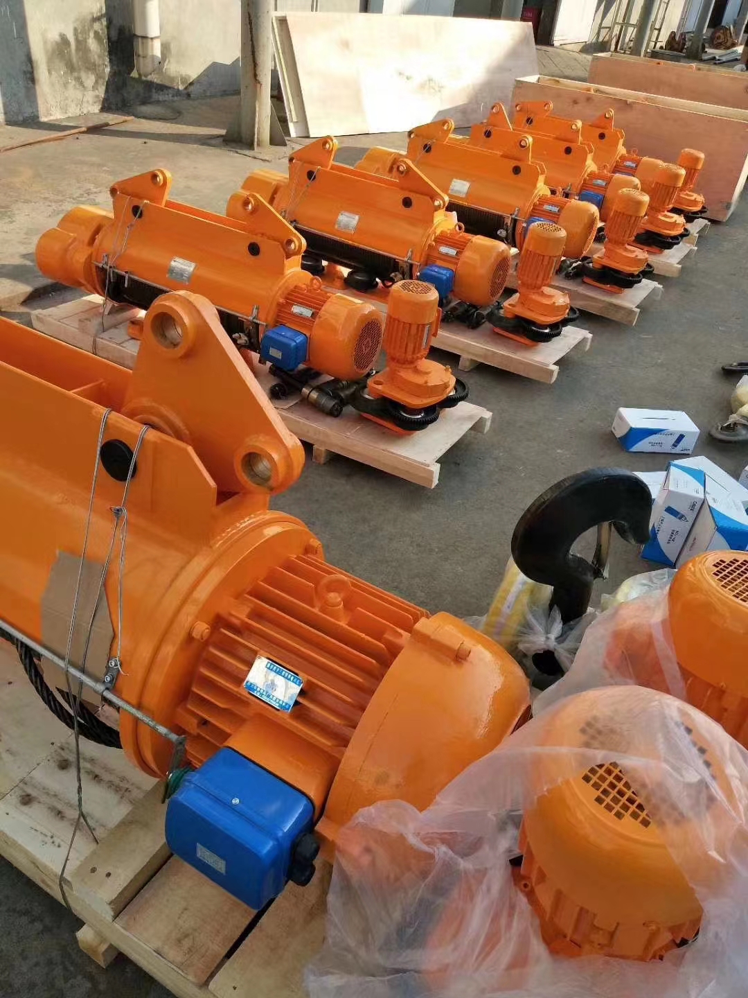 電動(dòng)鋼絲繩葫蘆圖片/電動(dòng)鋼絲繩葫蘆樣板圖 (1)