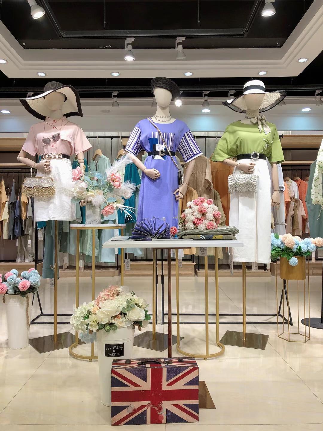 品牌納爾布&苒默 2022 夏女裝折扣尾貨供應商