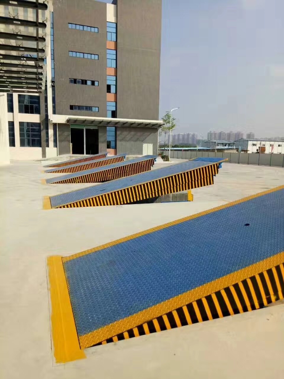 固定登車橋圖片/固定登車橋樣板圖 (1)