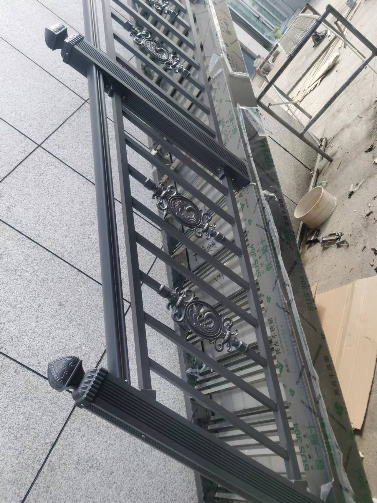 樓梯扶手安裝圖片/樓梯扶手安裝樣板圖 (4)
