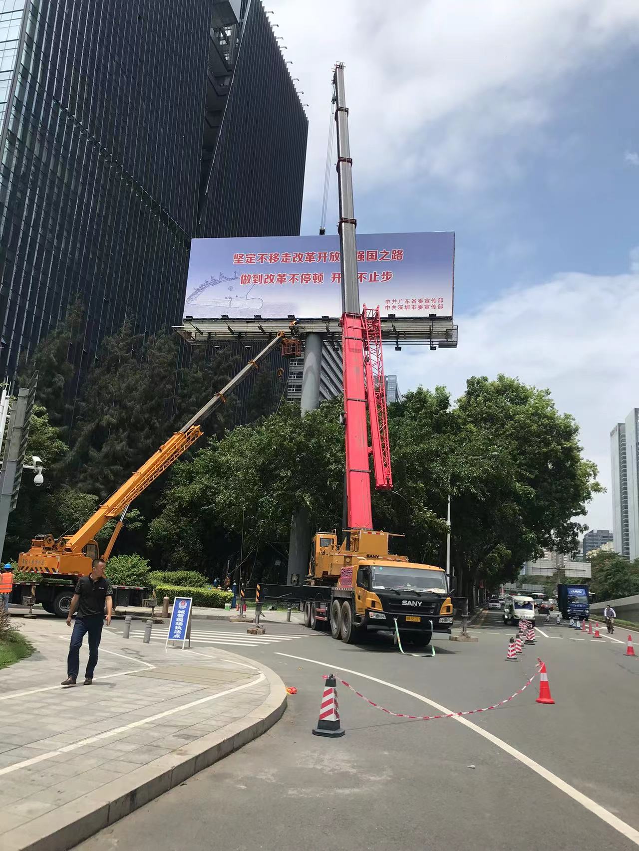 深圳随车吊租赁公司-深圳随车吊租赁电话-深圳随车吊租赁价钱