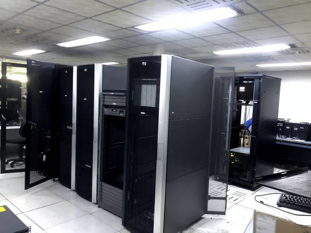 南海服務(wù)器搬遷圖片