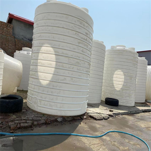 30噸塑料水箱圖片