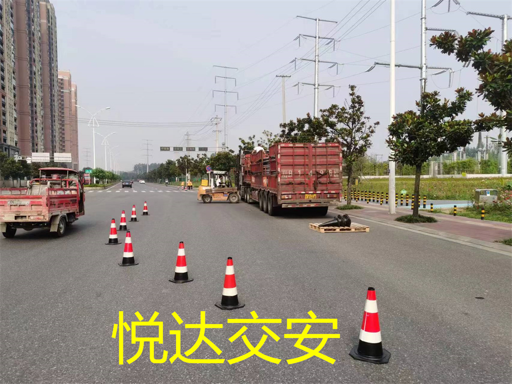 隔離墩?qǐng)D片/隔離墩樣板圖 (2)