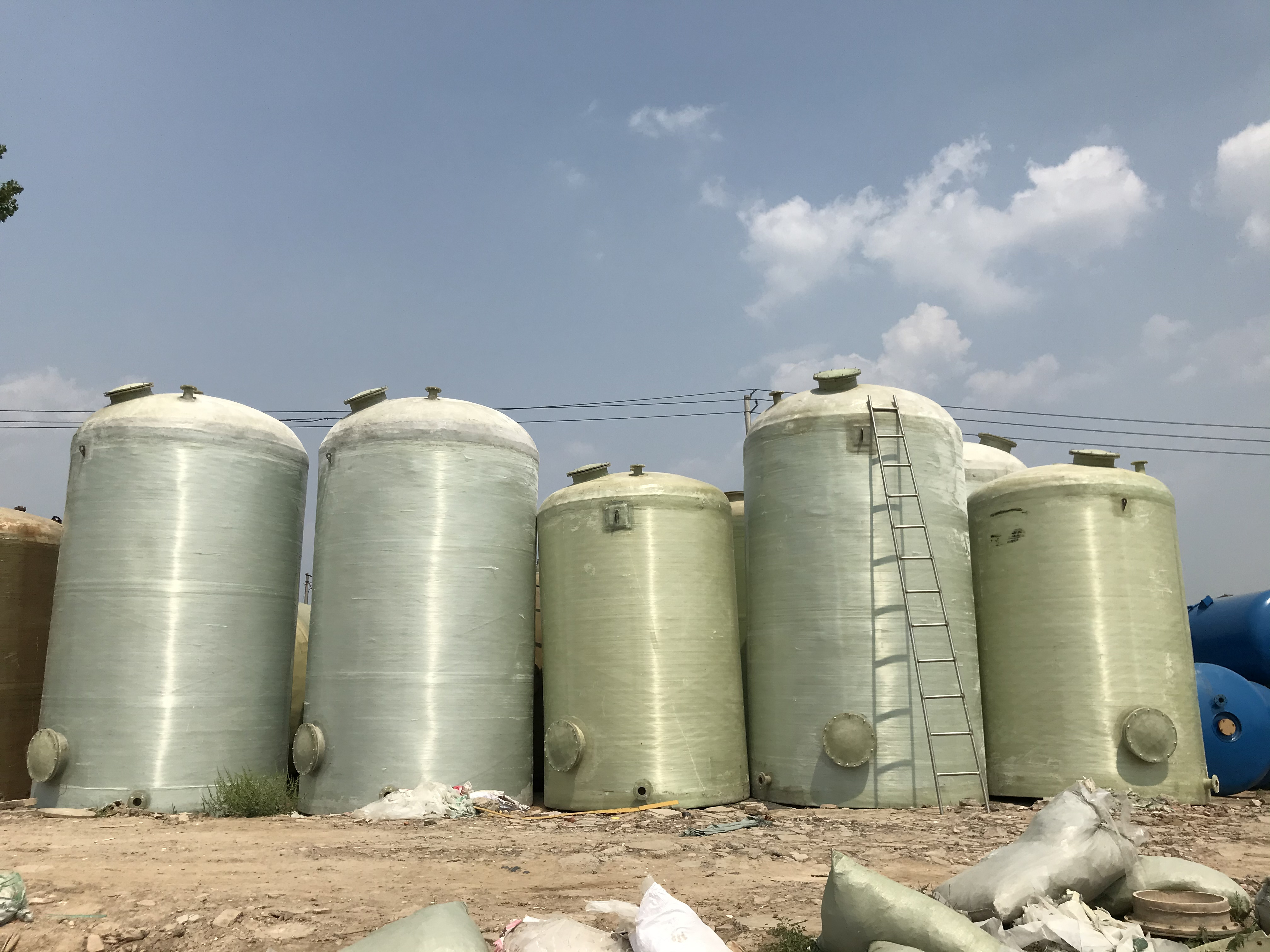 大型玻璃鋼儲罐圖片/大型玻璃鋼儲罐樣板圖 (1)