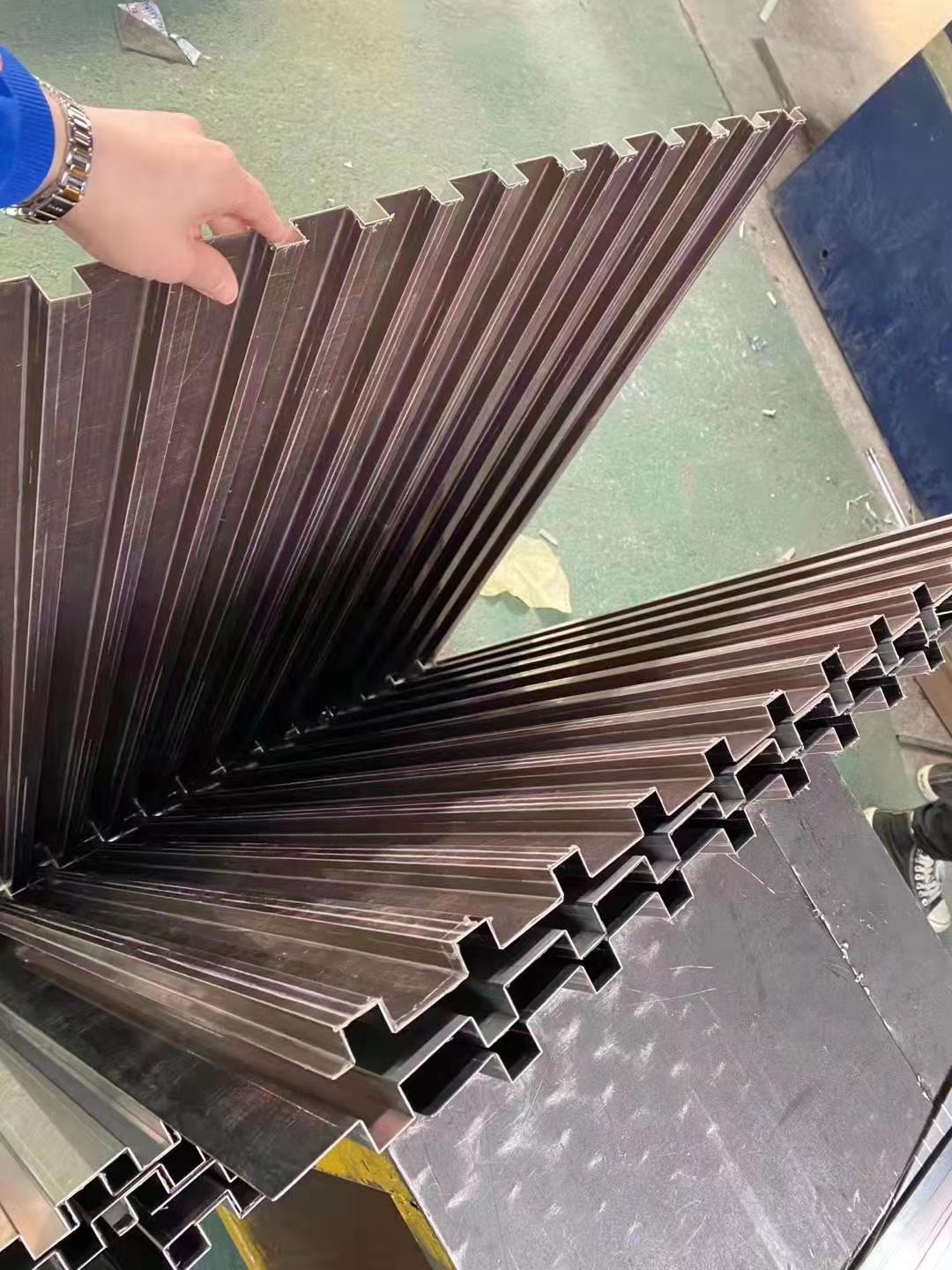 靜安區(qū)鋁單板幕墻多少錢、報價、供應、九十度金屬材料圖片